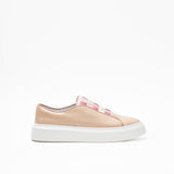 SNEAKERS BÉZS SELYEMSZALAGOKKAL